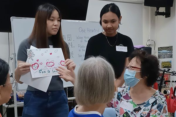 Art 2 Heart – Seniors & Art